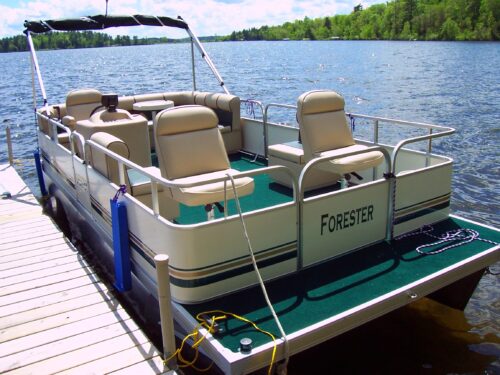 pontoon boat at Crow Wing Crest lodge near akeley, mn